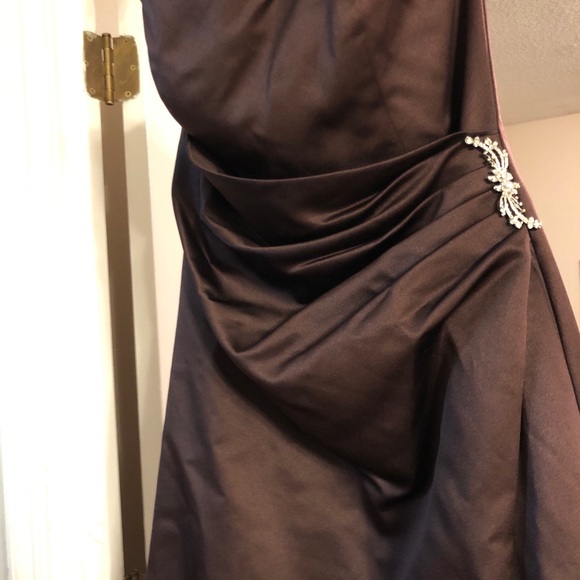 David’s Bridal gown - Picture 7 of 8